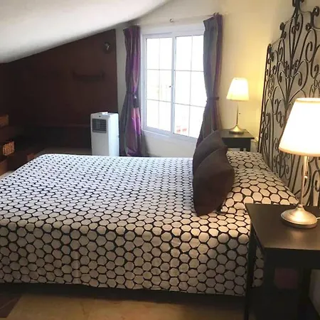 Luxury Penthouse 4 Bedrooms Facing The Sea Appartement