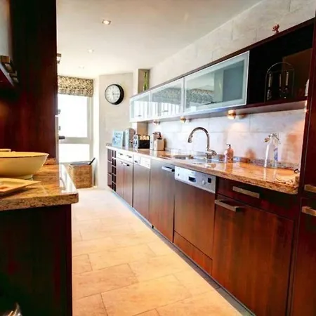 Lejlighed Luxury Penthouse 4 Bedrooms Facing The Sea